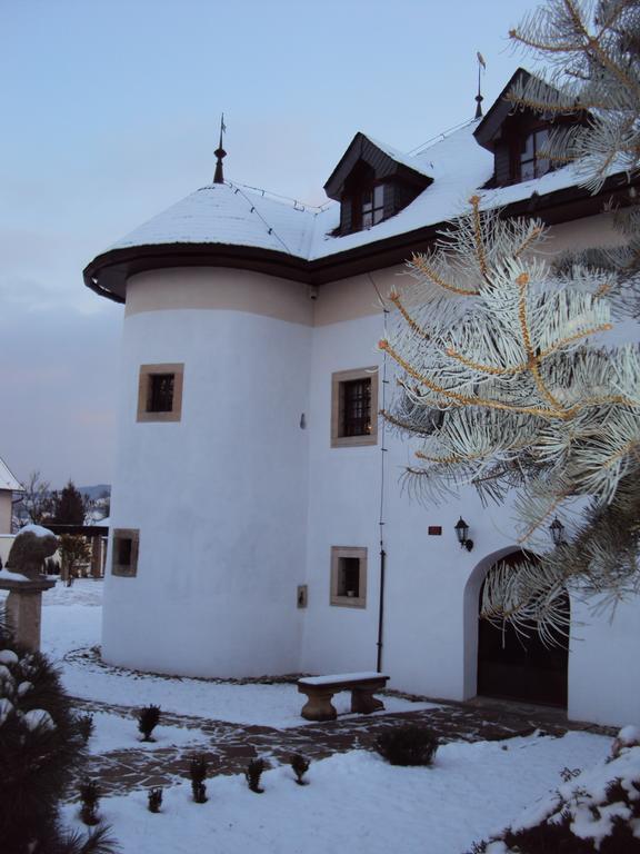 Castle Kastiel Kotesova Apartment Екстериор снимка