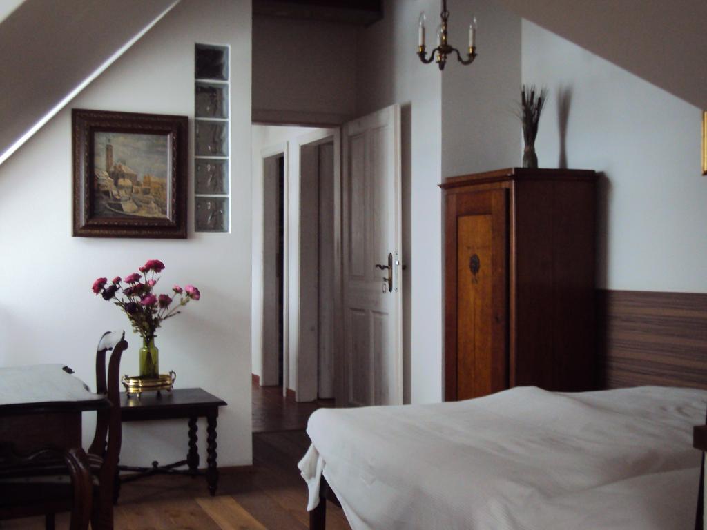 Castle Kastiel Kotesova Apartment Стая снимка