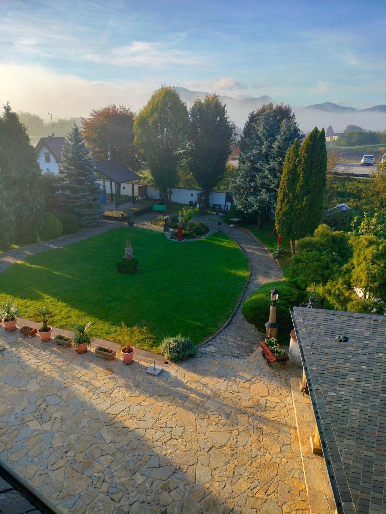 Castle Kastiel Kotesova Apartment Екстериор снимка